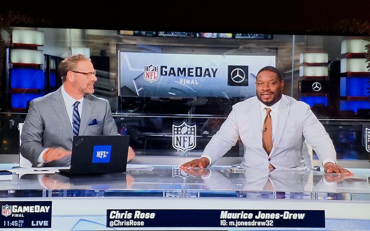 Welcome back legends! <a href="/MJD/">Maurice Jones-Drew</a> <a href="/ChrisRose/">Chris Rose</a> perfect way to wrap up today's intense NFL action #GamedayFinal #NFLNetwork