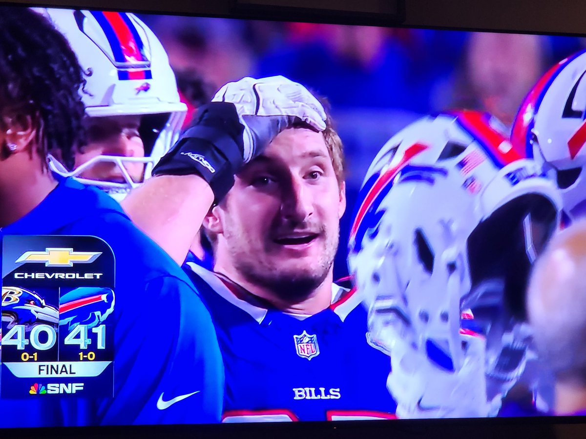 3rd_WiII's tweet photo. These pictures of Joey Bosa at the end of this game just shows he never had any game like that with the Chargers. Hopefully that's changing for the Chargers. Fun game to watch for sure. https://t.co/T2R3PoRK4T