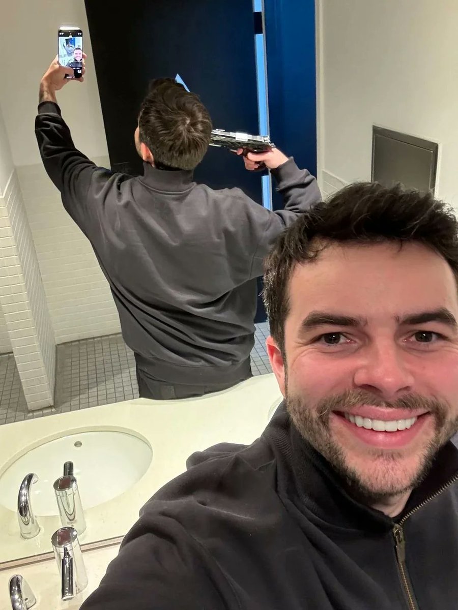 RealDooga's tweet image. seahawks lost today