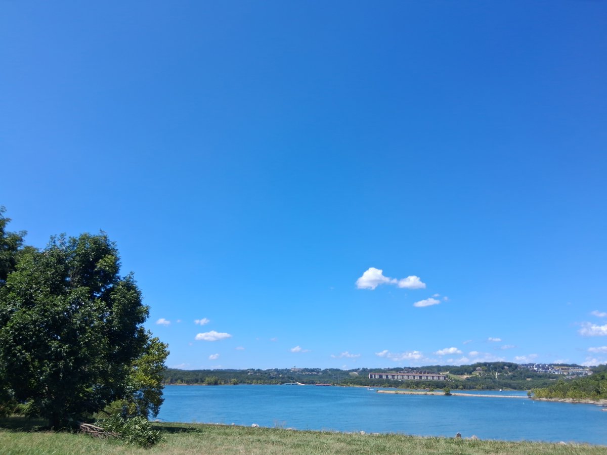When you create your own happiness, disappointment doesn't last very long!! 😊

So grateful for lake beauty!! 💙

#Lake #Beauty #SundayFunday #TheUnicornFarmgirl #GenX #GenXCrew #GenXKid #Grateful