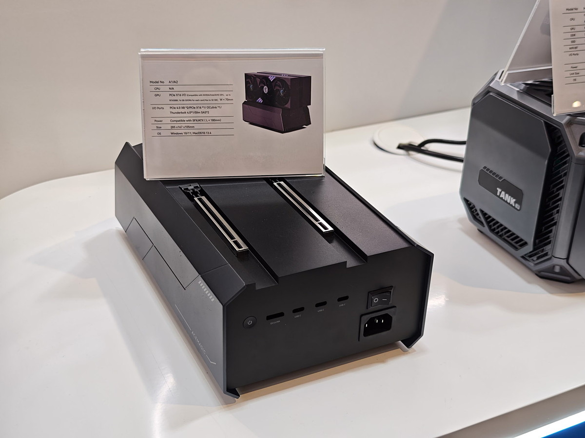 pc_watch's tweet image. ミニPCの天板にディスプレイ内蔵!? 今後発売予定のACEMAGIC製PC pc.watch.impress.co.jp/docs/news/2045… #ACEMAGIC #IFA