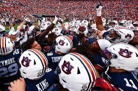 Lord you are good!! Blessed to receive an offer from Auburn!#GoTogers 
<a href="/GregBiggins/">Greg Biggins</a> <a href="/adamgorney/">Adam Gorney</a> <a href="/AuburnFootball/">Auburn Football</a> <a href="/MDFootball/">Mater Dei Football</a> <a href="/Locksmith1o1/">Coach Sesay</a> <a href="/sensei_david42/">Jason David</a> <a href="/CoachTroop3/">elite_Threatz</a>
