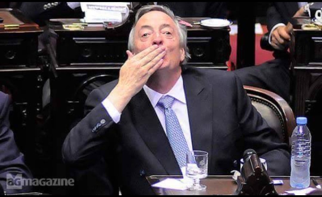 #paliza
#EleccionesPBA 
A cada jubilado q tiene la heladera vacía, a cada discapacitado q robaron, a cada médico del garraham ninguneado y a todos los q perdieron el laburo, cerraron pymes y al laburante q no le aumentan el sueldo.....LAS URNAS HABLAN...A UNIRSE