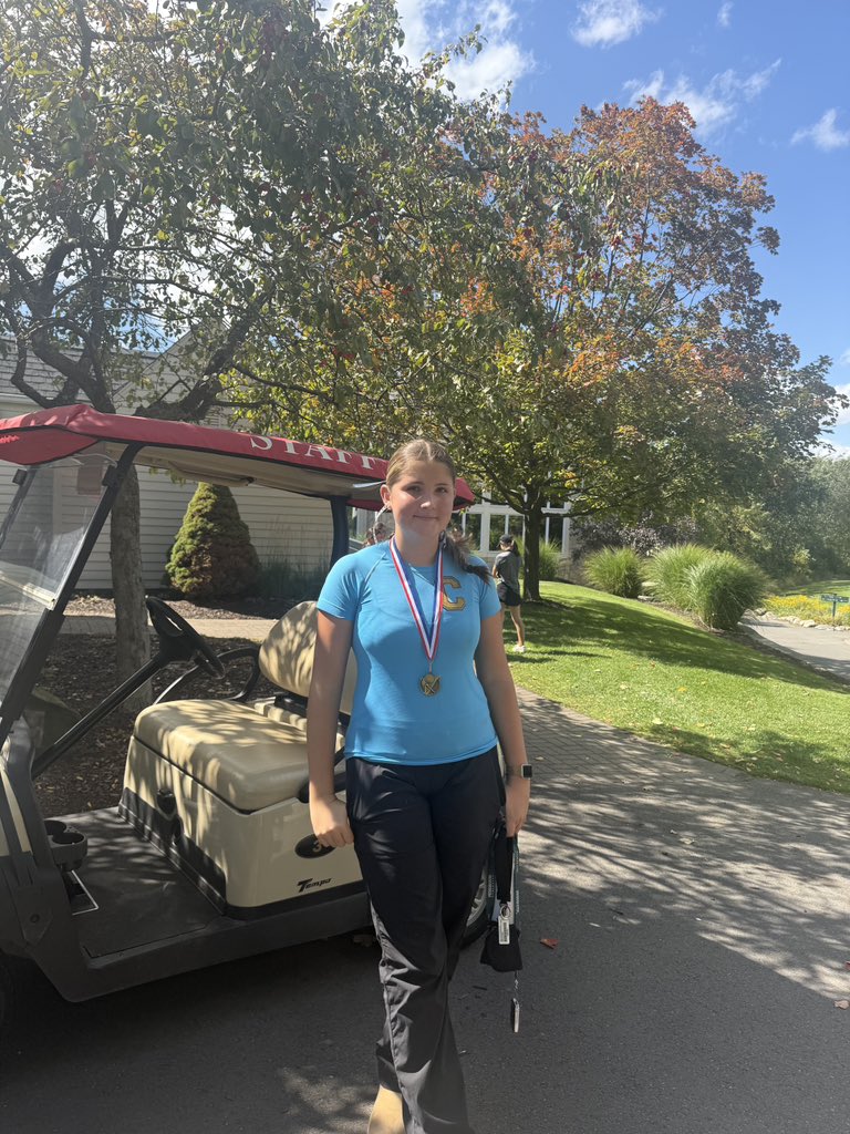 CTownGirlsGolf's tweet photo. Varsity finished 2nd/22 in the Farmington invite!  Congrats to @lily_fish_golf for finishing 3rd overall out of 111 golfers!   @CTownAthletic @ClarkstonNewsMI @MIPrepZone https://t.co/kT2YBgSbwZ