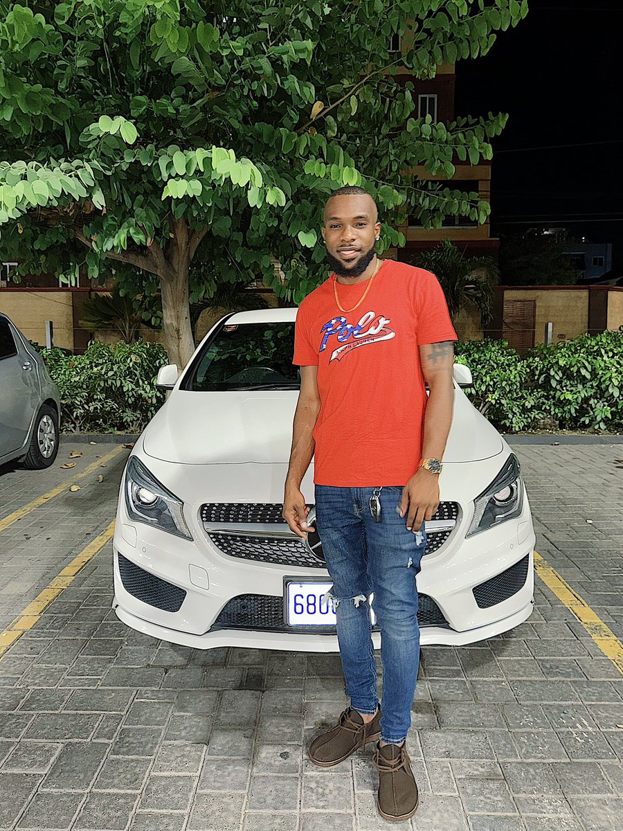 Hustle fi mi own, mi nuh wait pon people💰🤞🏽