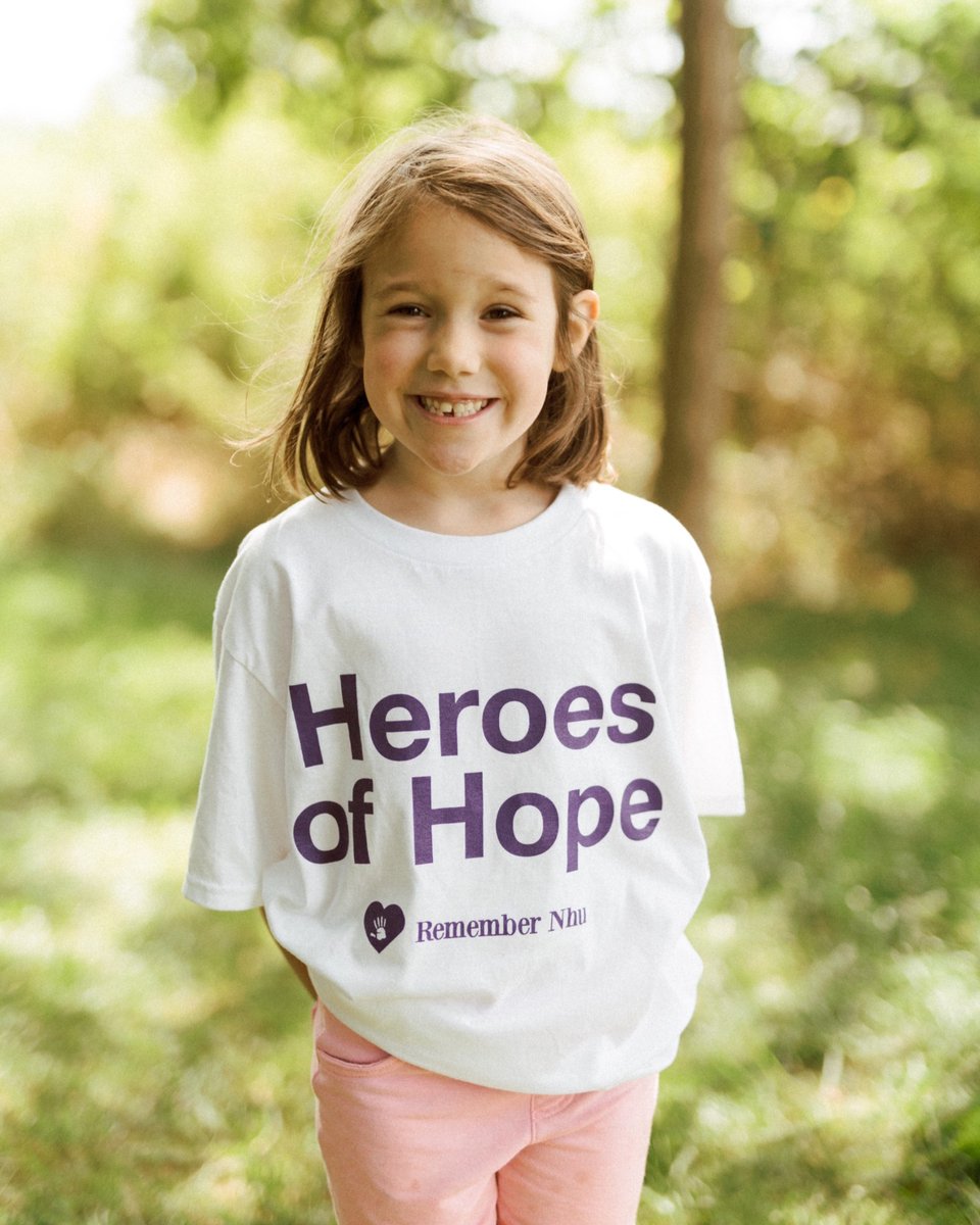 remembernhu's tweet image. Love does not require you to fill big shoes—but simply to take small steps with a big heart for those who need help. Become a Hero of Hope today: RememberNhu.org/Join-Heroes-of… 

#Prevention #EndChildTrafficking #RememberNhu