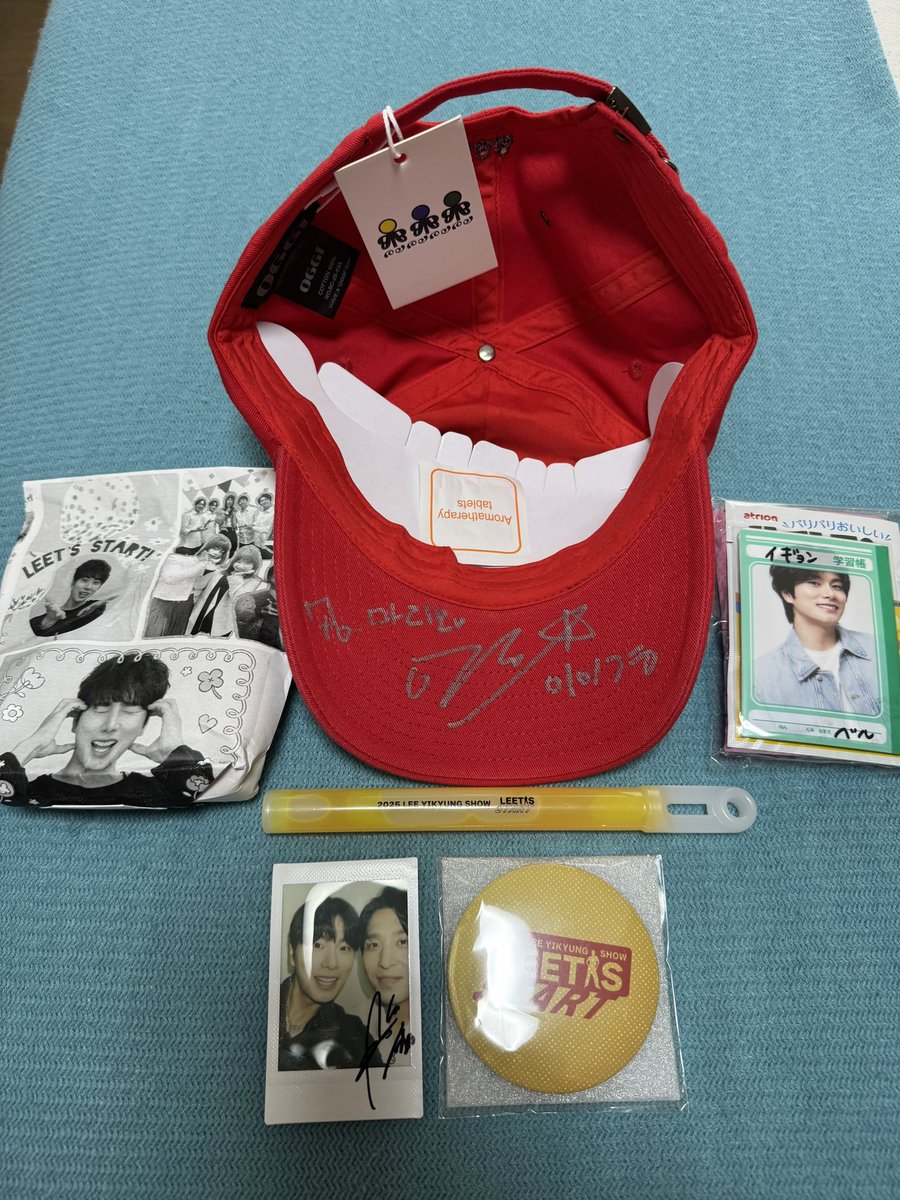 PierreTakikoJO's tweet image. Gift for Lee Yikyung イイギョンさんのファンミーティングで頂いたキャップ、チェキ、推し活仲間からの差し入れ、Goods。楽しい思い出が蘇って来ます。Thank you very much 🙏#leeyikyung #leet’sstrat #leeyikyungshow #イイギョンファンミーティングジャパン #チェキ #サイン入りキャップ
