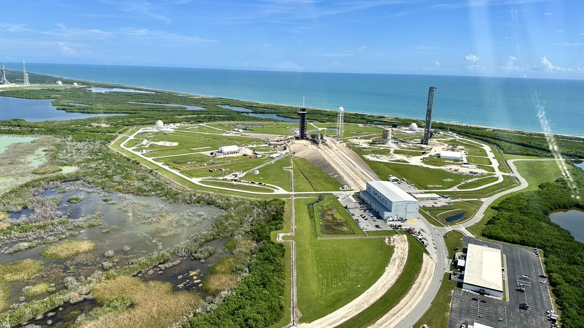 keiffer6's tweet image. About Keith 13/14

The Polaris Program keeps the hope alive - proof the next chapter of spaceflight is here and growing. This time the entire family traveled to Florida to watch the launch.
#SERASpace @seraspaceage #PolarisProgram #KeifferToSpace