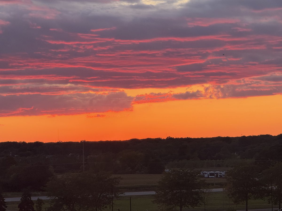 zooming out is important. 

in 2020 I had a drastic fall from #1 due to content grind

I was barely considered top 20

So I started grinding

Barely made top 10 in 2021

Reached Rank #5 in 2022

This summer I hit #3

I am trending upwards

one way or another
2026 will be mine.