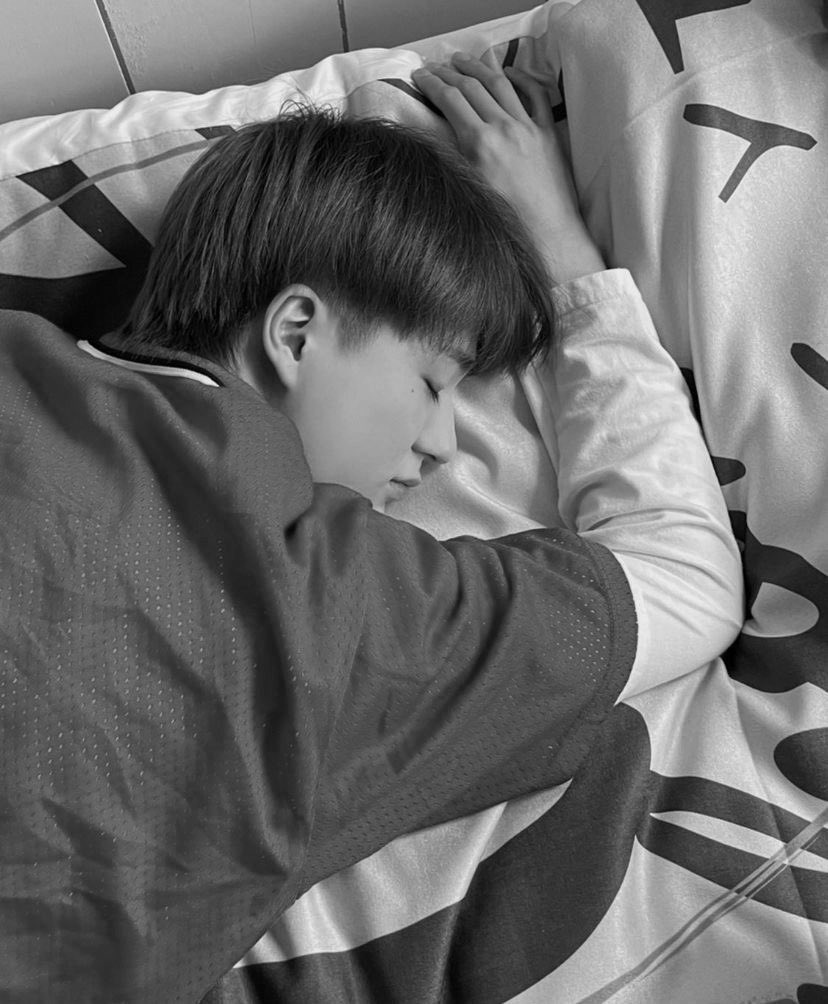 njaemien's tweet image. ️️ ️️
my morning view from now and on.
️️ ️️