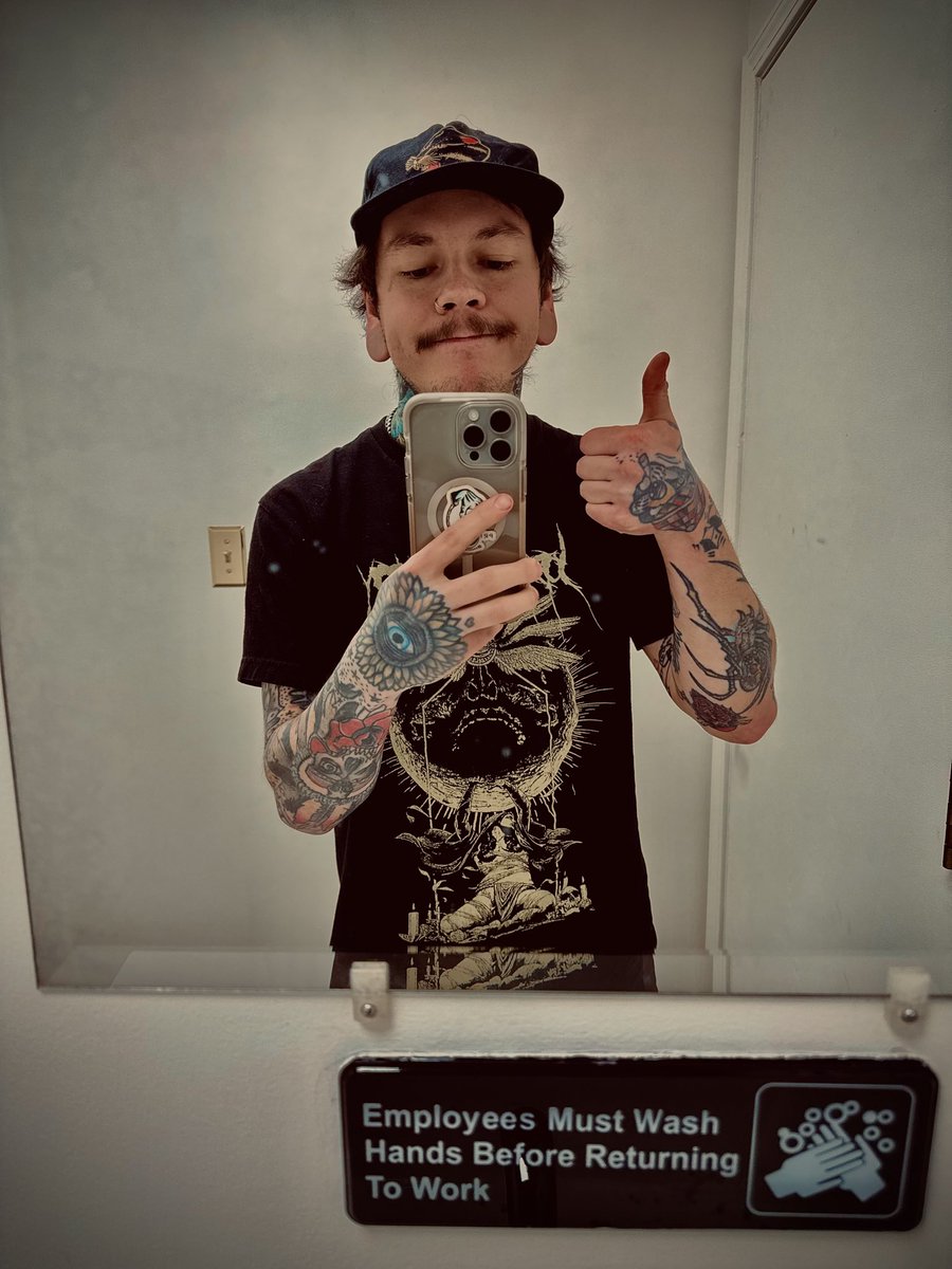 Dagger Face Bert tweet media