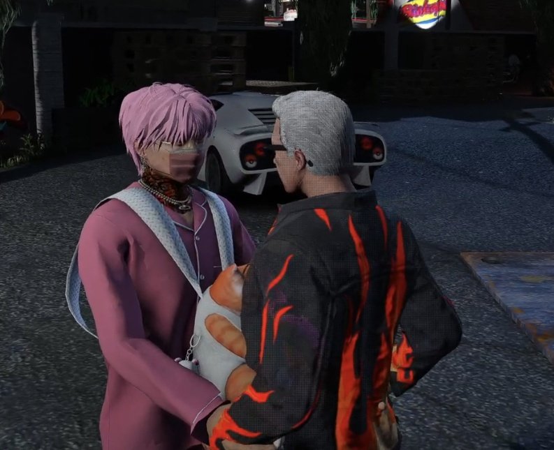 Parece como si el gatito también estuviera abrazando a Jepetto 😭