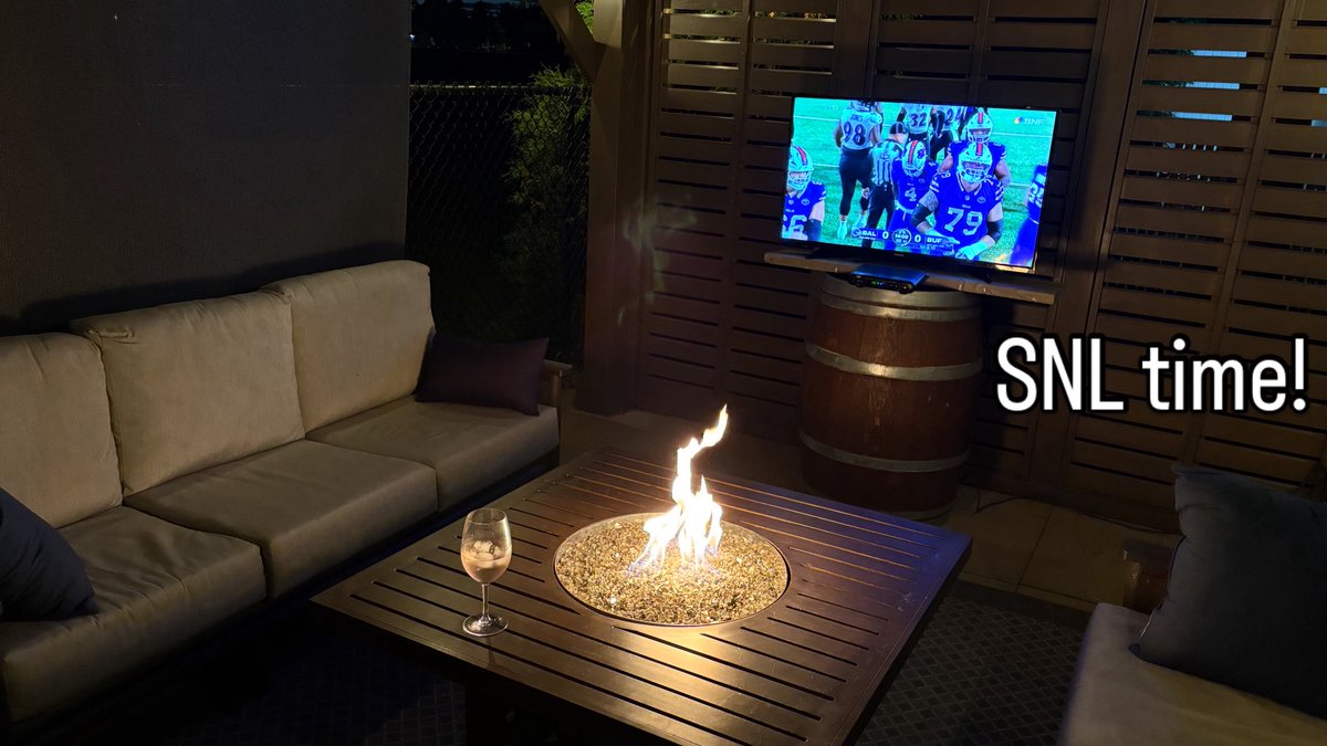 SNL @tavernonsatur…my backyard of choice.