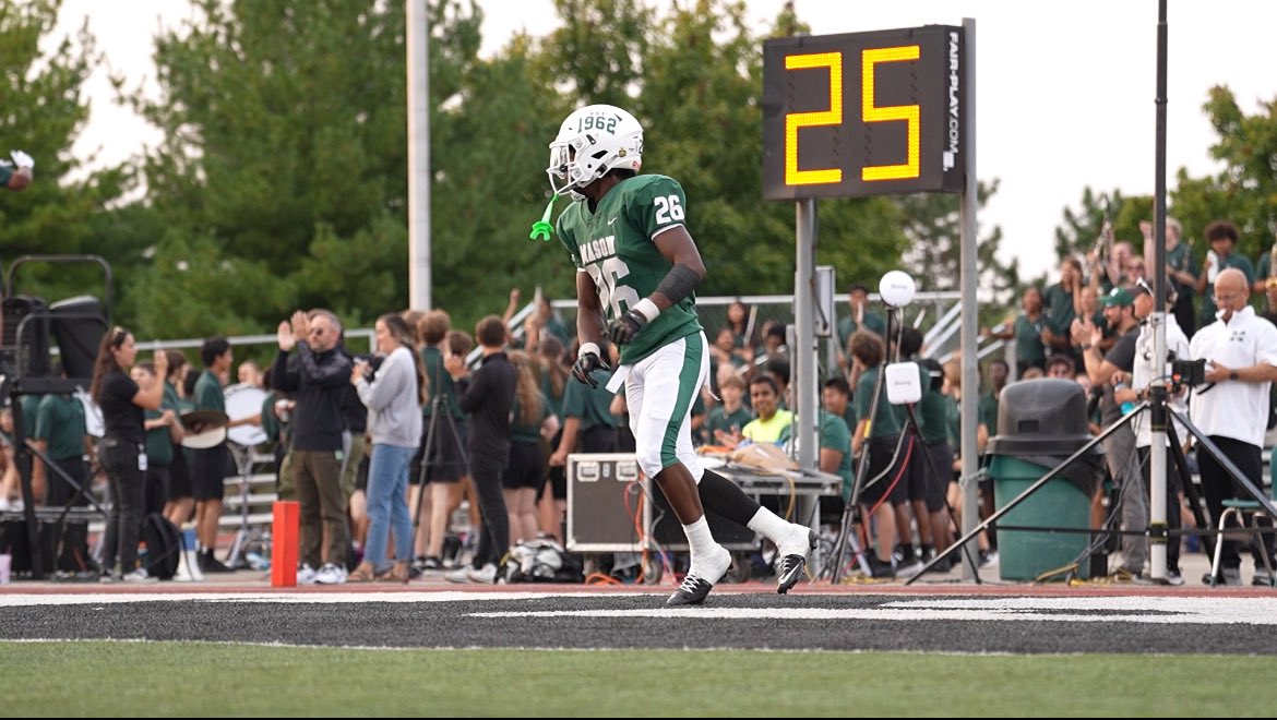 Week 1-3 highlights:
hudl.com/v/2Sc7zv

53 carries
214 rushing yards
3 Rushing TDS
4.0 YPC

7 Receptions
87 Receiving yards