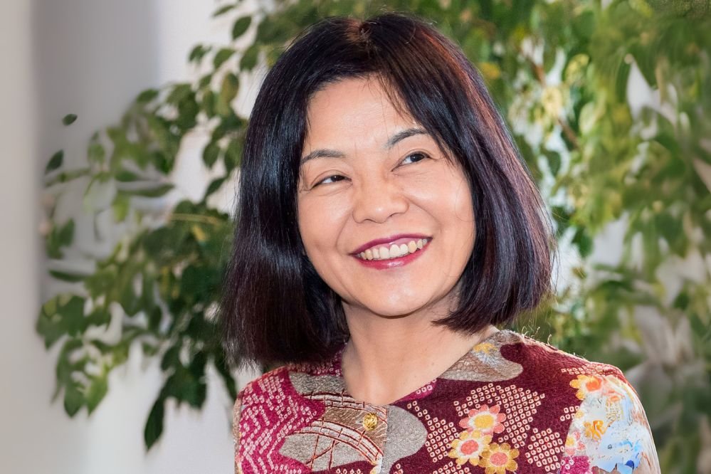 たいへんだたいへんだ多和田葉子さんがドイツのネリー・ザックス賞を受けられたのですね✨おめでとうございます。元投稿は翻訳者Bernofskyさんのアカウントです。
歴代受賞者はゴーディマ、クンデラ、オンダ―チェ、アトウッド、ンディアイなど大変な顔ぶれです。
dortmund.de/newsroom/nachr…