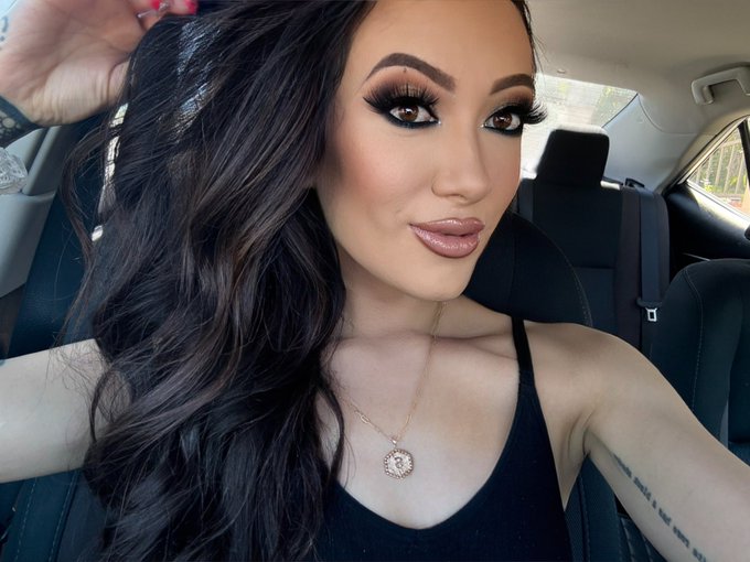 Watch Sage Hunter's leaked NSFW photo on TwXstars