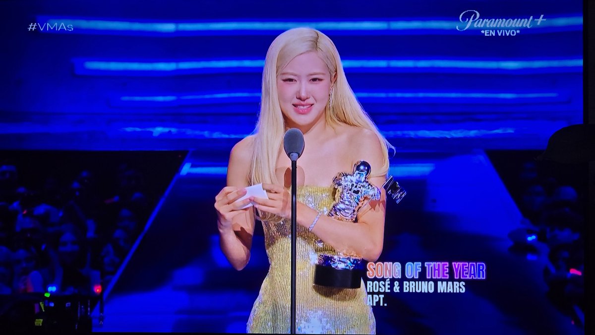 OMG!!🤯 Ya dieron el premio a CANCIÓN DEL AÑO y se lo lleva #APT de Rosé y Bruno Mars #VMAs
