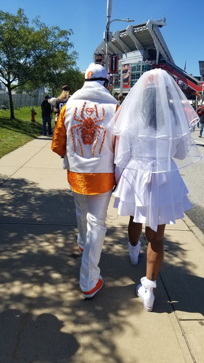 Christina Lantz tweet media