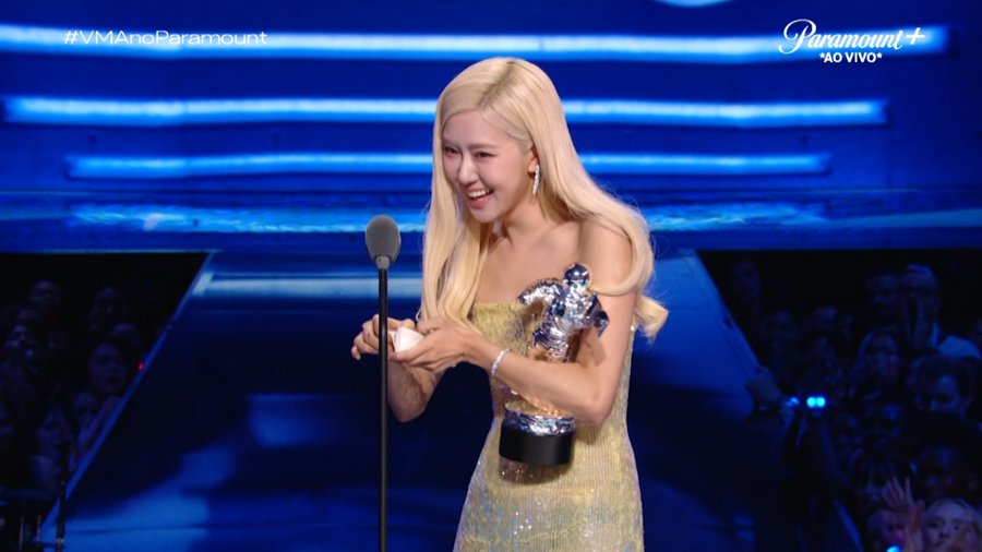 NOSSA MENINA VOCÊ MERECE TANTOOOOO 😭😭😭

VMAS PRESENTER ROSÉ
#ROSÉ_VMAs #ROSÉ