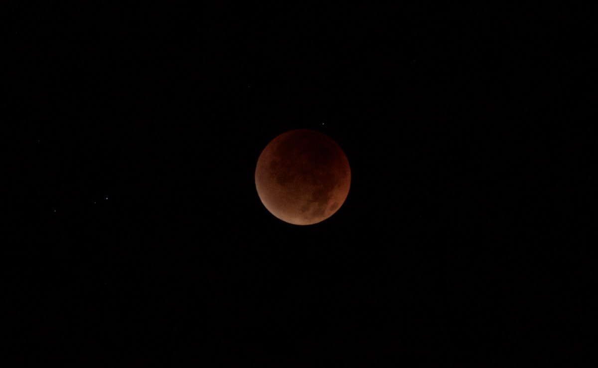 rough phone raw edit of the eclipse last night

need to optimize things before the march one