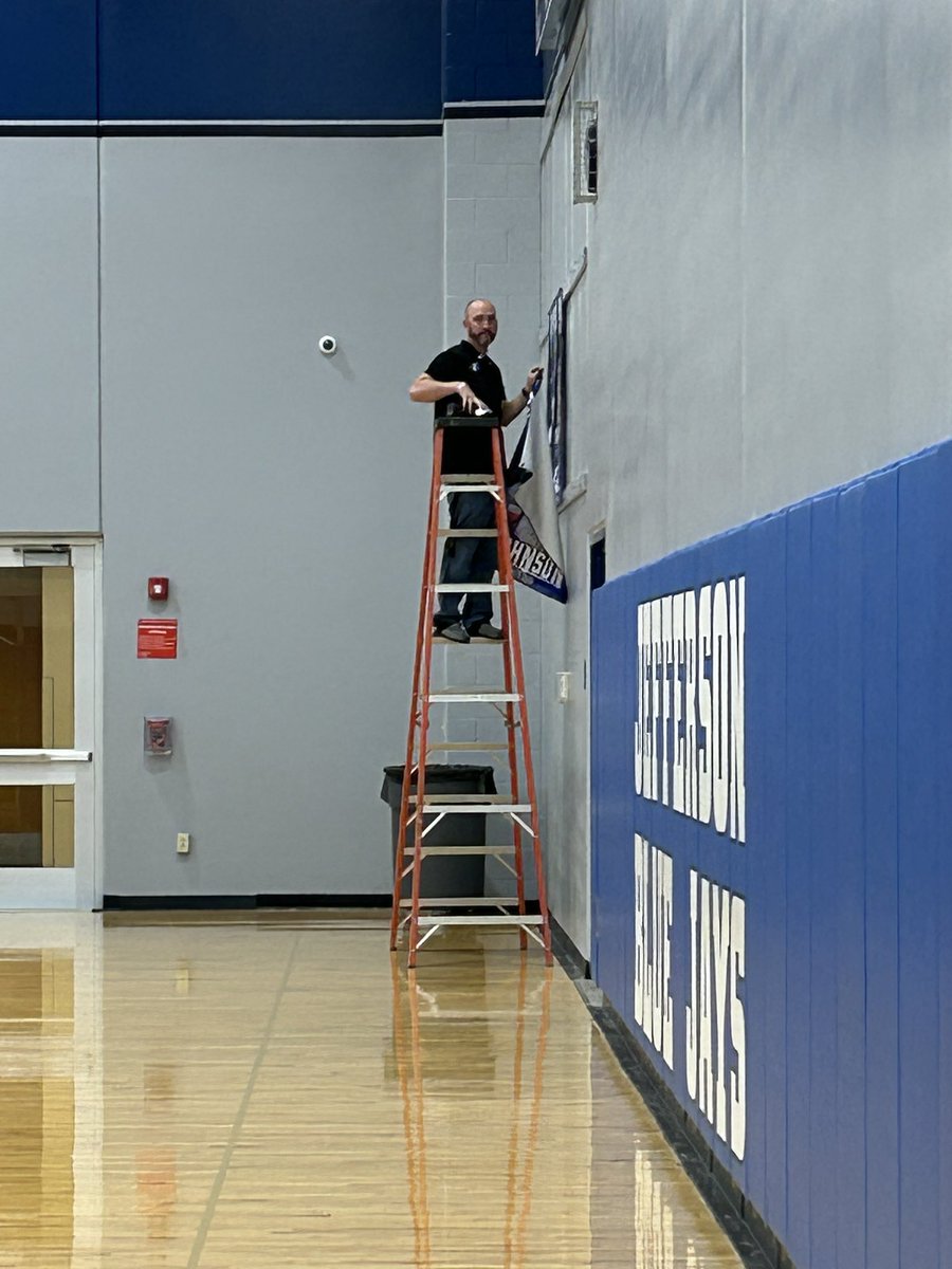 R7 Activities tweet media