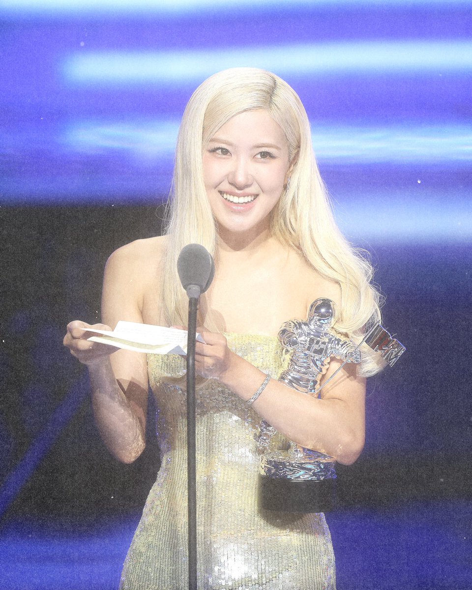 n (@chaescvnty) on Twitter photo LADIES AND GENTLEMEN I PRESENT TO YOU THE FIRST KPOP ACT TO WIN SONG OF THE YEAR AT THE VMAS
VMAS WINNER ROSÉ
#ROSÉ_VMAs #ROSÉ
<a href="/numberoneHQ/">numberoneHQ</a> LADIES AND GENTLEMEN I PRESENT TO YOU THE FIRST KPOP ACT TO WIN SONG OF THE YEAR AT THE VMAS
VMAS WINNER ROSÉ
#ROSÉ_VMAs #ROSÉ
<a href="/numberoneHQ/">numberoneHQ</a>
