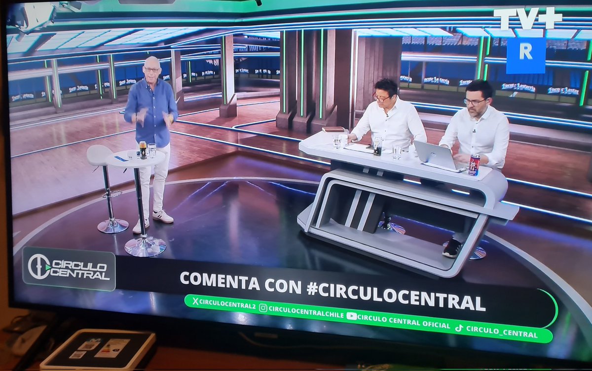 Ya viendo el Capítulo 26 de #CirculoCentral junto a su Conductor <a href="/Mauricioisra61/">Mauricio Israel</a> y sus Panelistas estables Cristian Arcos y <a href="/Msperiodista/">@msperiodista</a> con todo el análisis de lo que dejó la Derrota de Chile de Nicolás Córdoba ante Brasil de Carlitos 3x0