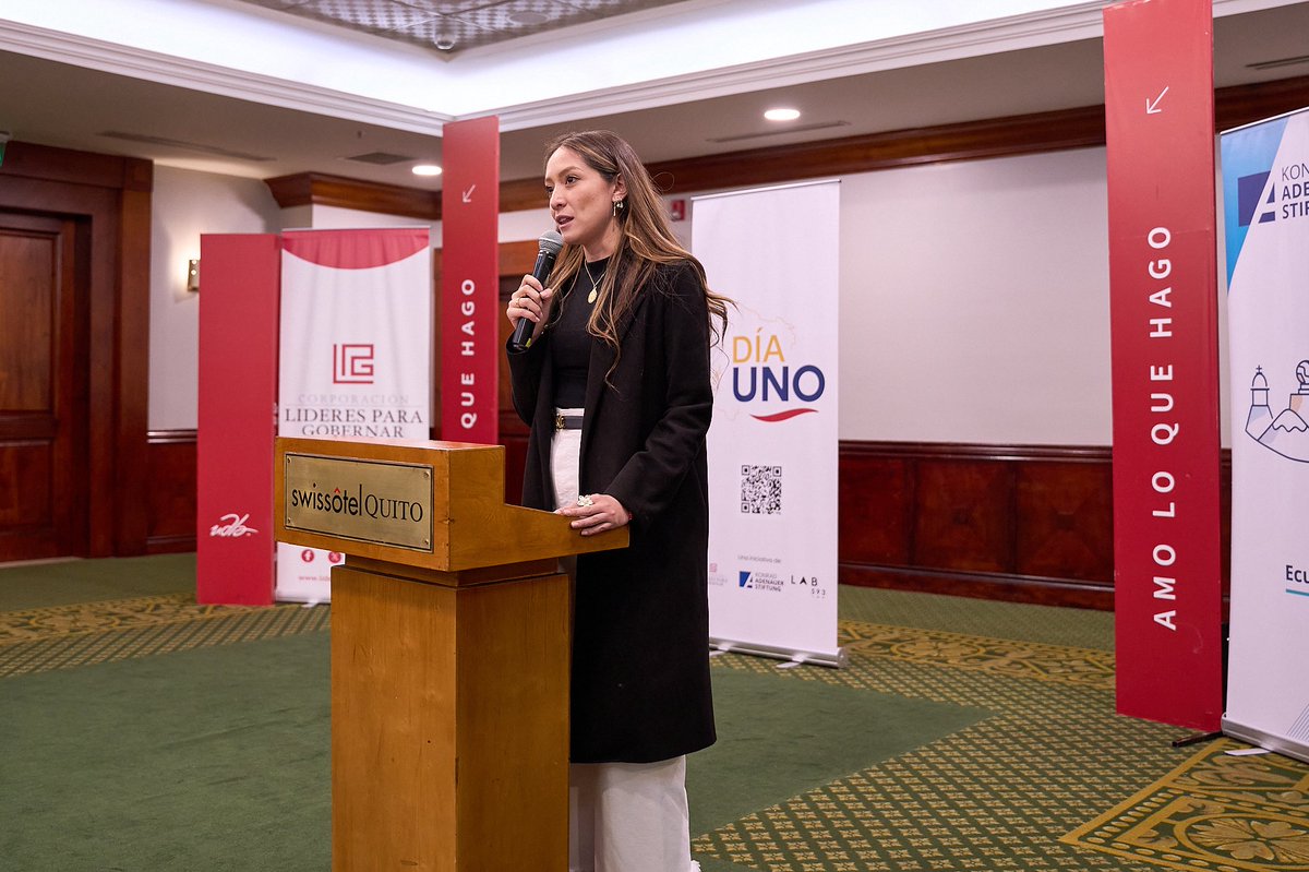 Yo solo tengo que agradecerle a Dios, por las puertas que me abre🤍