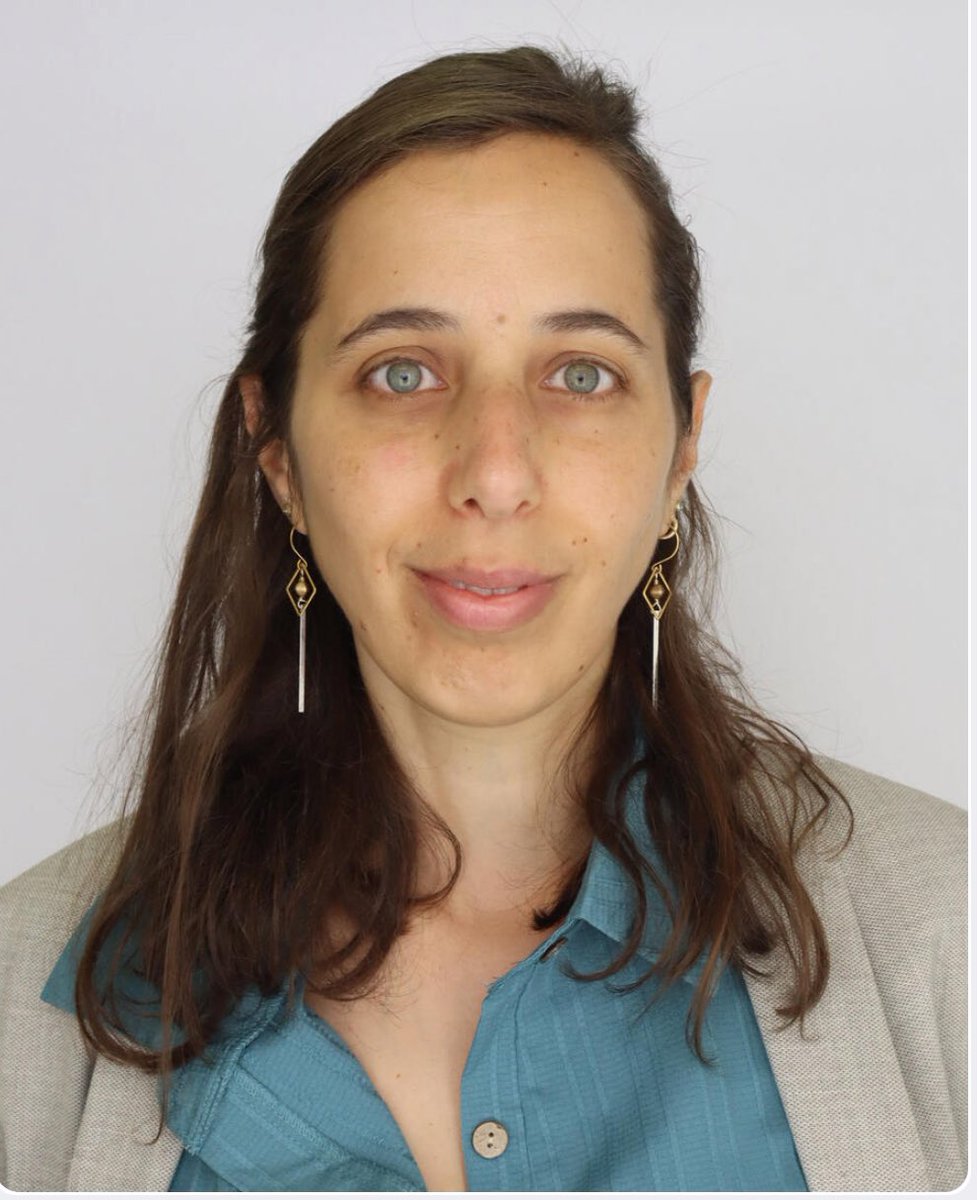 Congratulations to Dr. Yahel Segal (Multiple Sclerosis Fellow) for an excellent talk on “Checkpoint inhibitor-related Neurotoxicity: New Insights into PDE10A autoimmunity and ICI-related Myopathy” at the Neurology Subspecialty Conference. #ScholarlySunday #mayoneurofellowships