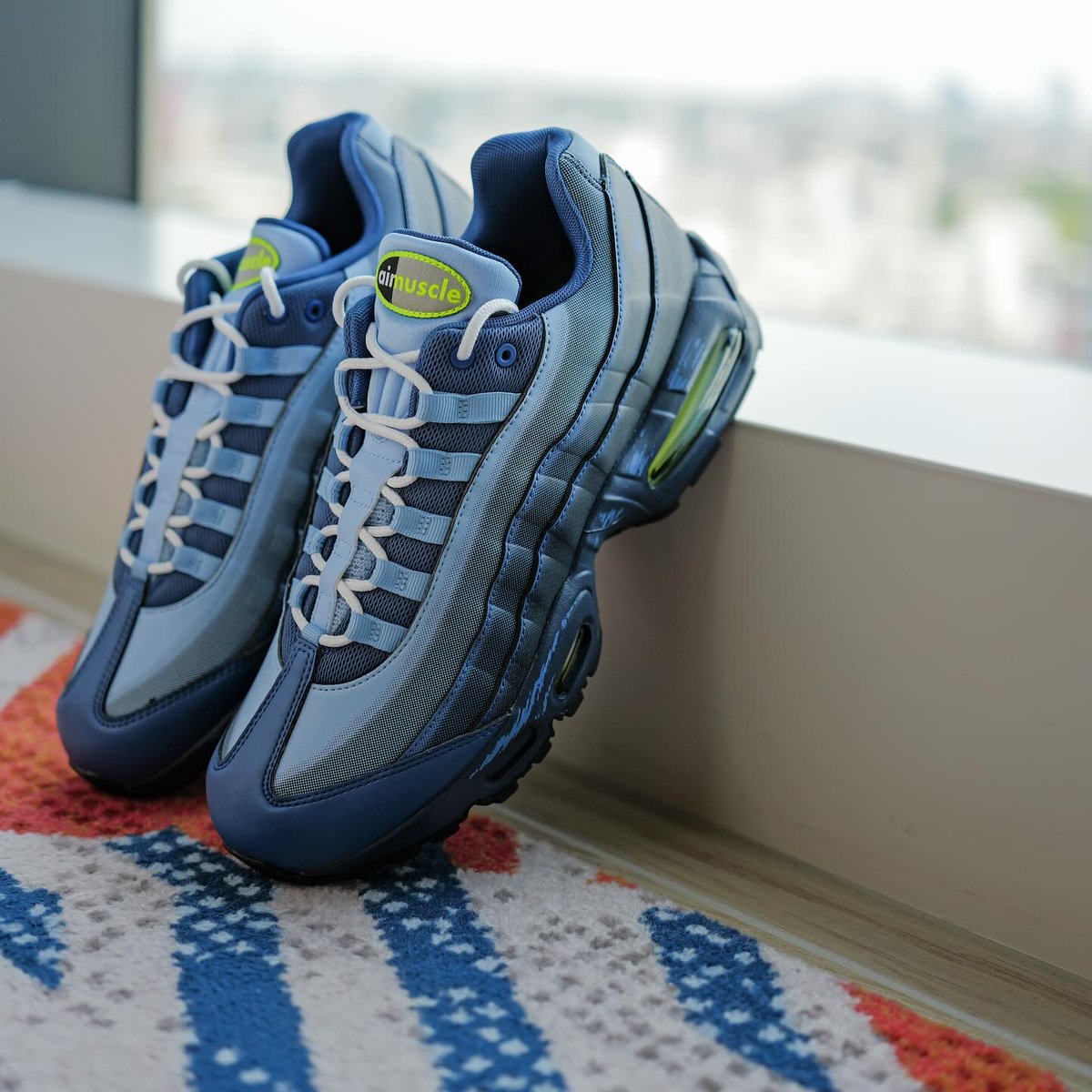 ナイキ エア マックス95 遊戯王 Nikeが描く「遊☆戯☆王」伝説とファンの情熱から生まれたスペシャル