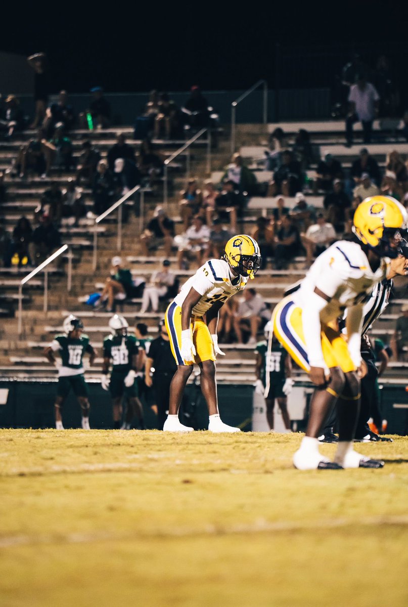 rroman006's tweet photo. Season Opener 💯 #Year2 #onthegrind https://t.co/EW9LCMS7Gf