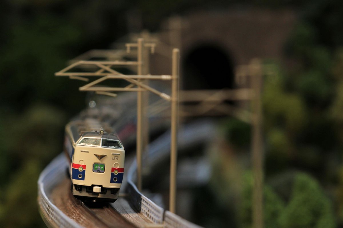 komachir1's tweet photo. #トミックス撮り鉄

トミックス ショールーム東京秋葉原 にてシラジンのジオラマで撮影してきました！

やはり、かもしかはここの風景にとても馴染みます https://t.co/ZQh10LZzJB