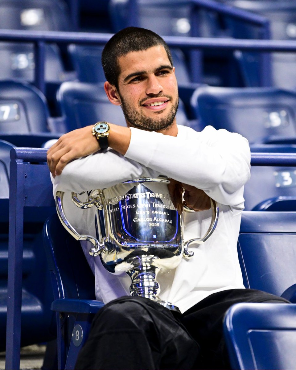 usopen's tweet image. Striking that champion pose 📸