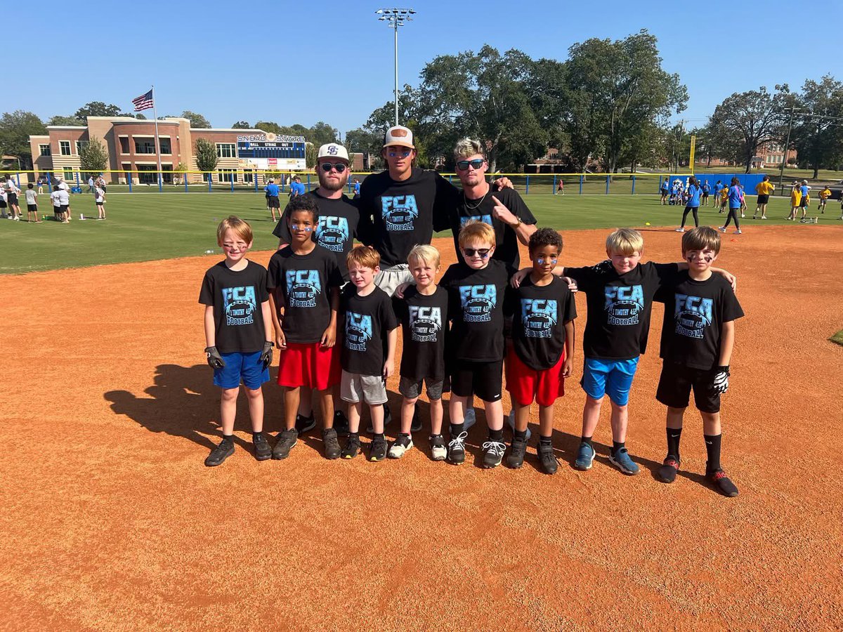 🏈✨ It’s here… the FCA Bowl kicks off TOMORROW! ✨🏈
✅ Haven’t signed up yet? No worries—you can still register at check-in or online!
📅 Mondays, Sept. 8 – Oct. 13
🕕 6–7 p.m. (check-in opens at 5 p.m.)
📍 Snead State Baseball &amp; Softball Fields
sneadstatefcabowl.weebly.com
