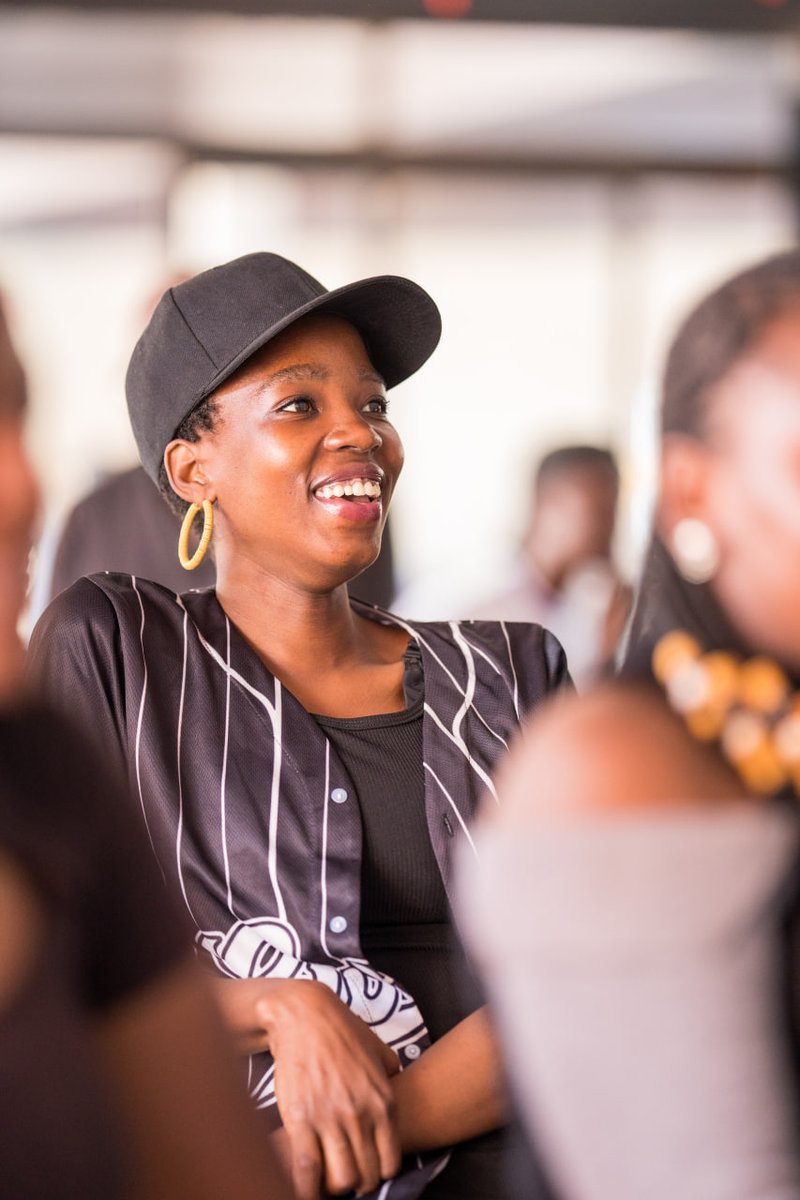 Gwazu_Agency's tweet image. Daily Fit Post.

Our celeb today is @nicbunya , our designer for our active-wear line. She rocked that baseball jersey and one-piece look.

#CreateDominate