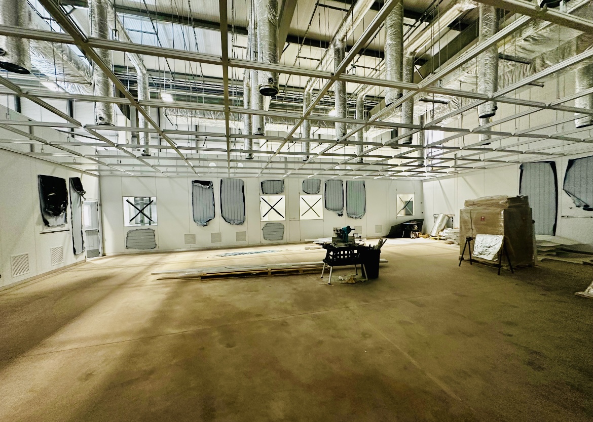 GuardtechClean's tweet image. Time to check in on that 225sqm ISO7 Medical Device Modular ⏰⏰⏰
And we can confirm it’s looking pretty awesome 💪💪💪
#guardtechroup ⬡⬢⬡⬢⬡⬢
#contaminationcontrol
#guardtechnordicab
#modularcleanrooms
#cleanroompods
#portablecleanrooms
