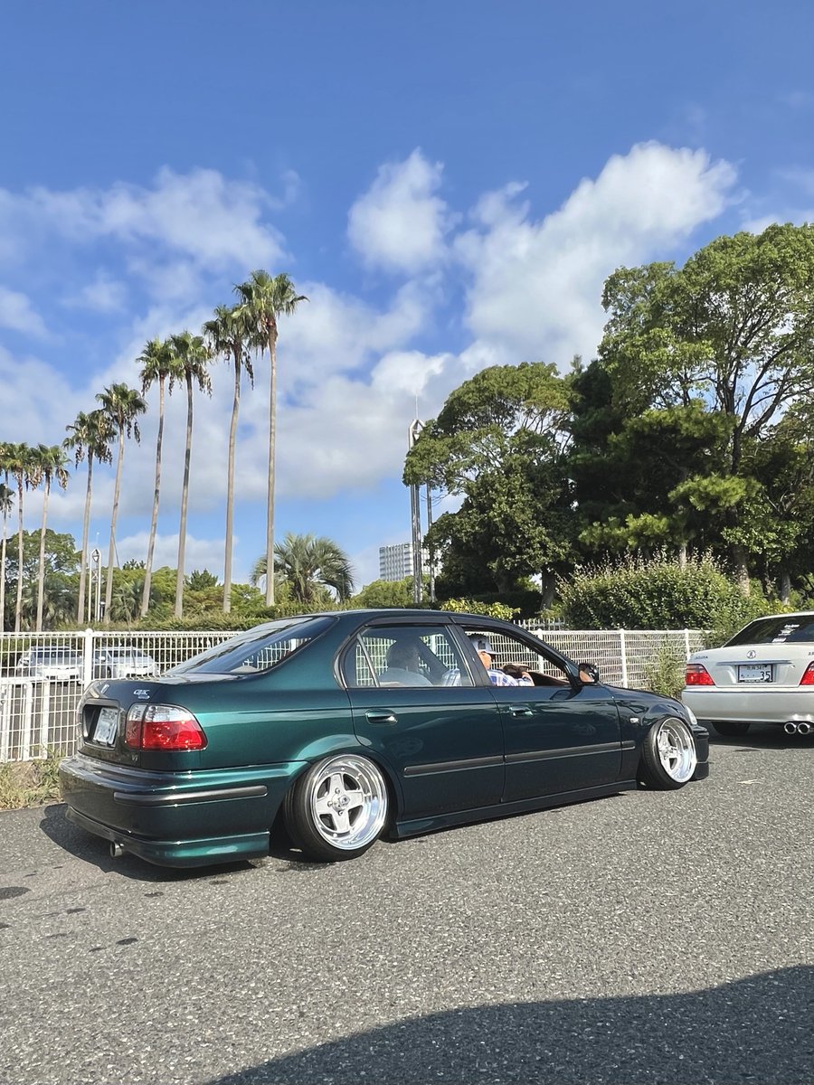 キャリィ tweet media