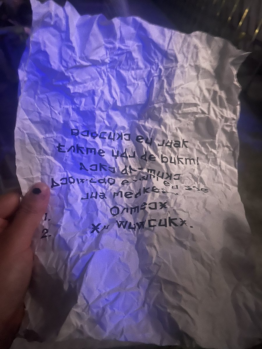 demolovrs's tweet image. &quot;welcome to your first day at work! here are some helpful tips to get you started.
1. listen.
2. no popcorn.&quot; 
#mcrboston