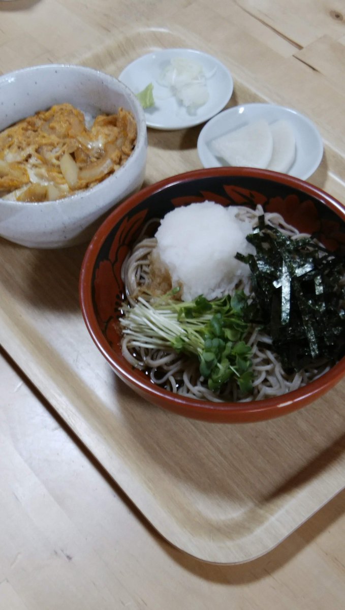 おはようございます。9月8日の日替わりセットは、おろしそばとミニ玉子丼です。＃そば ＃うどん ＃三鷹 ＃ランチ ＃lunch