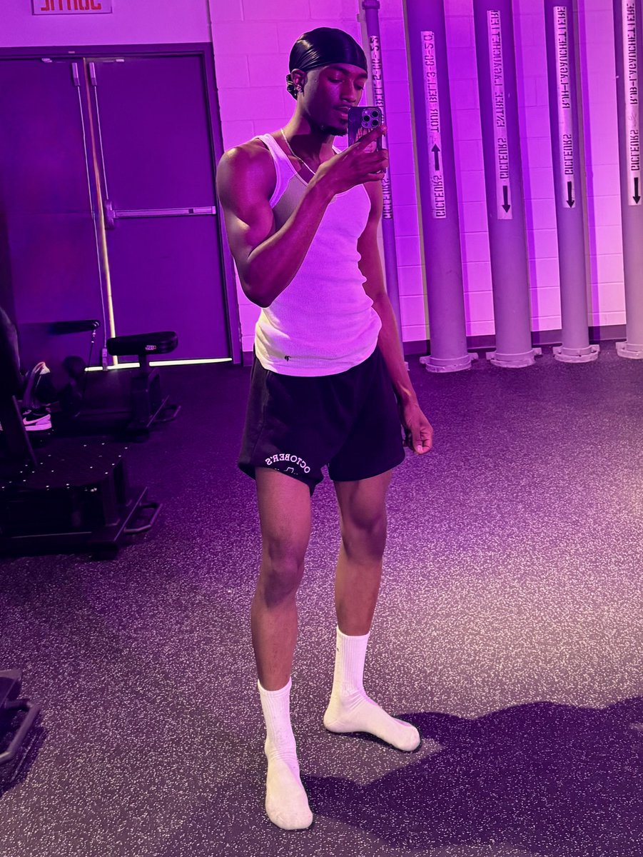 🦵🏾day