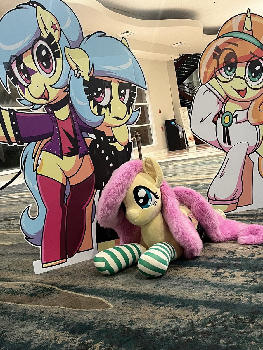 Fluttershy doing a marefair.