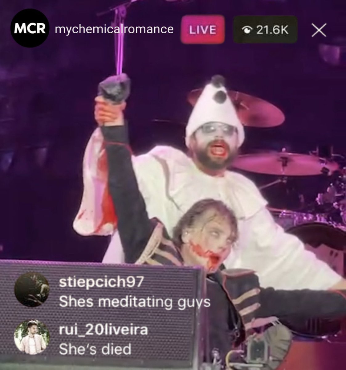 gorebugs's tweet image. 