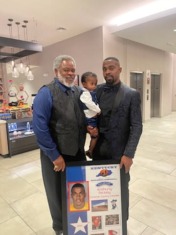 Hickey4446's tweet photo. Day 2 of High School and Kentucky Basketball HOF weekend for Anthony Hickey Jr. Friends and  Family was last night at the Historic State Theater in E-Town. Proud parents and family ❤️💯🙏🏾 https://t.co/EOjJOEAwSL
