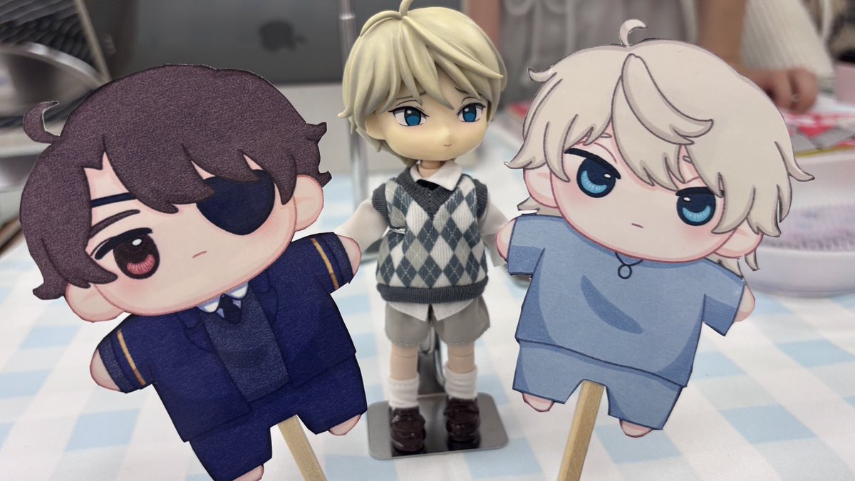 3人でおてて繋いだの