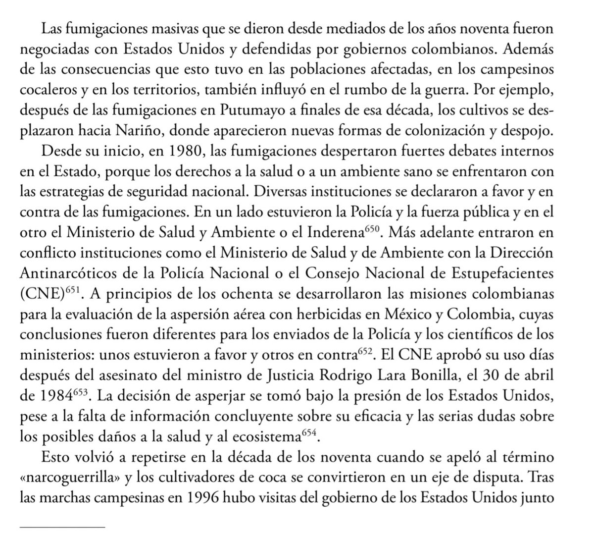 AlejamillerR's tweet image. Sobre las fumigaciones con glifosato, sus impactos en la vida de las personas y la naturaleza, y sobre su ineficacia, en el informe de la Comisión de la Verdad. 
Tomo de Hallazgos y Recomendaciones. Páginas 354-360.
Hay que leer, ningún "cero muertos" como dice el exministro.