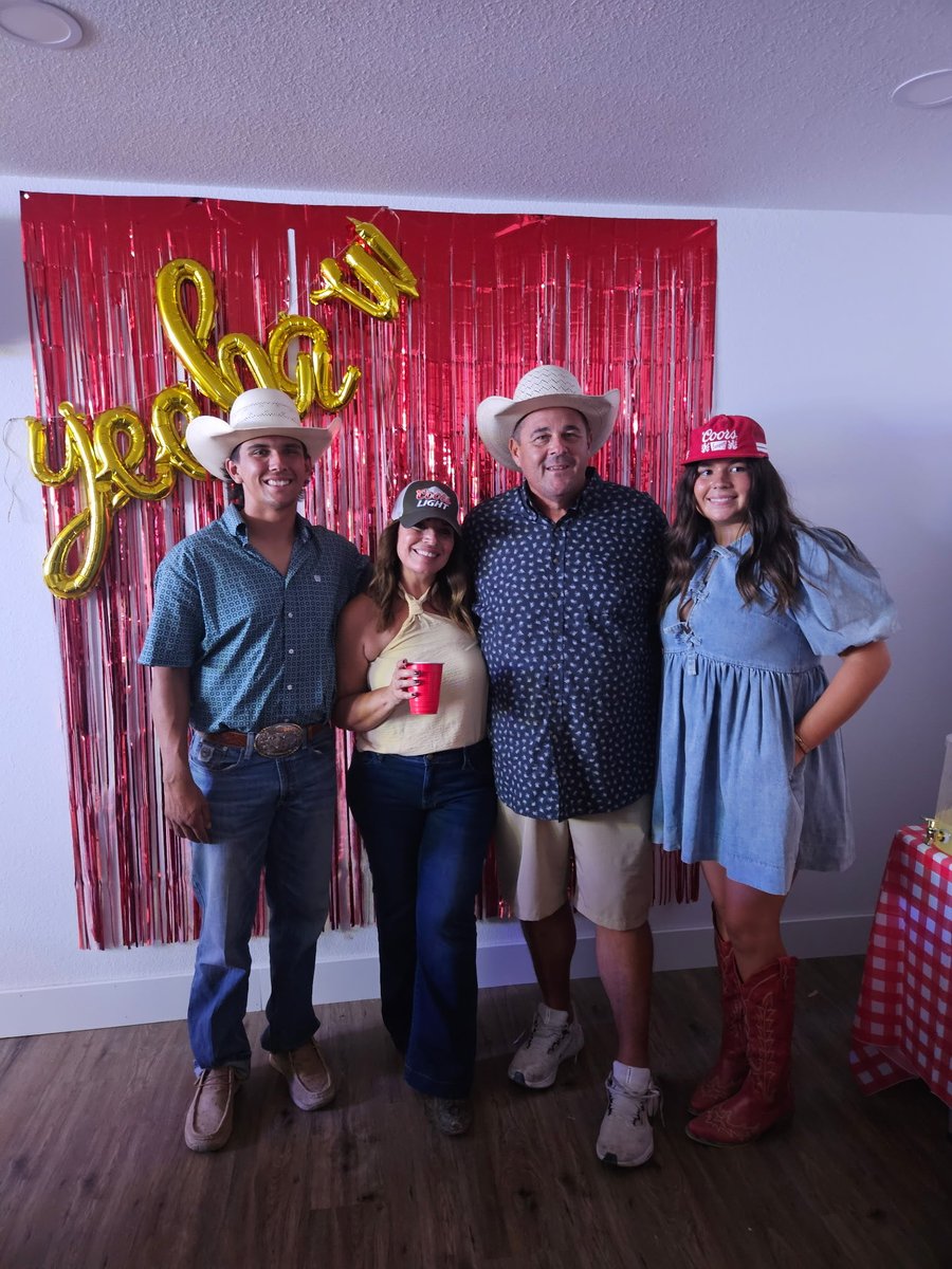 Happy 50th to my beautiful wife!! The Boss lady had a great night!! #therock