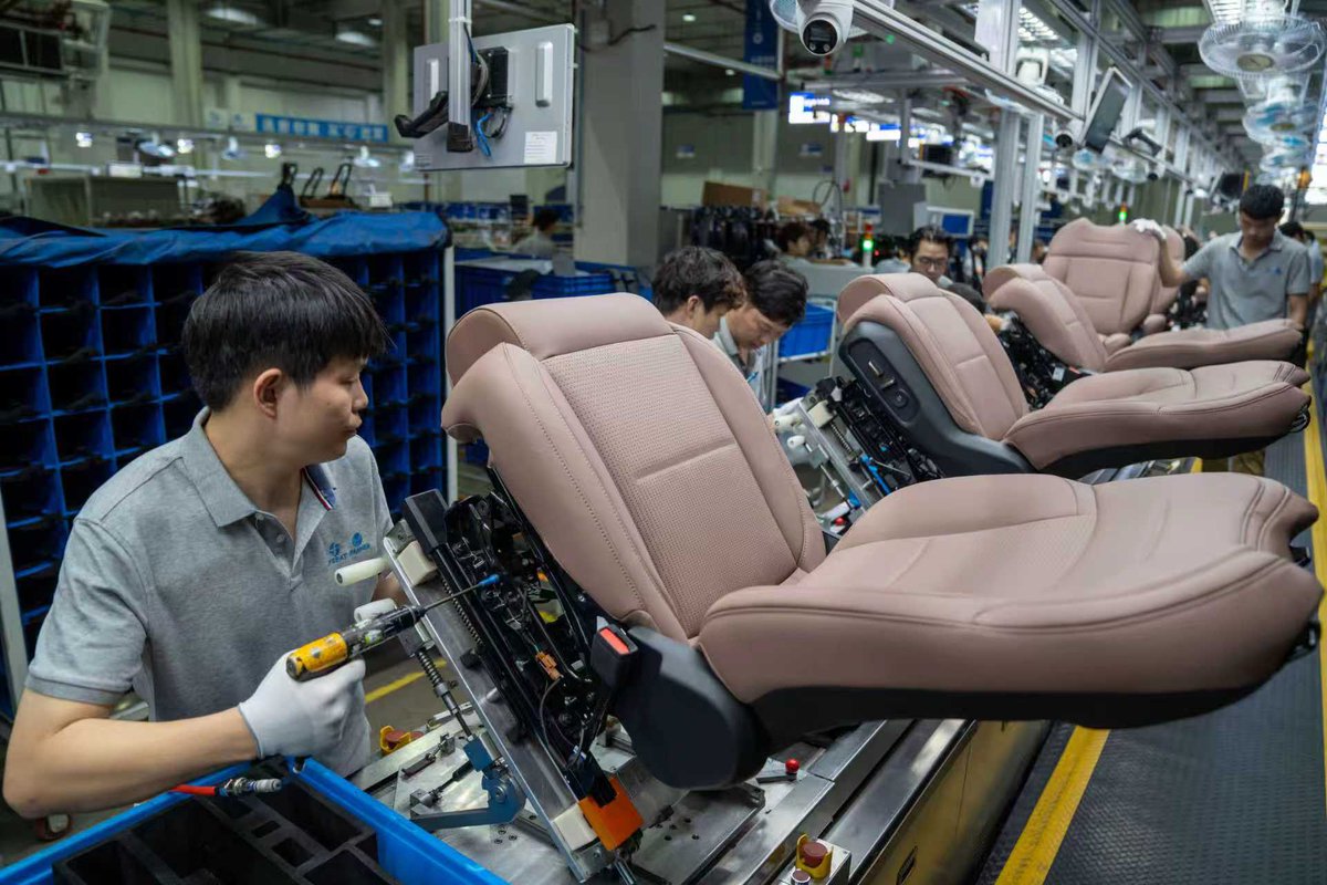 shutterbugboy5's tweet photo. Visit to NIO's Car Seat Factory Located in Hefei, Anhui Province.#NIO #ev #ElectricVehicles https://t.co/EiirddiMvT