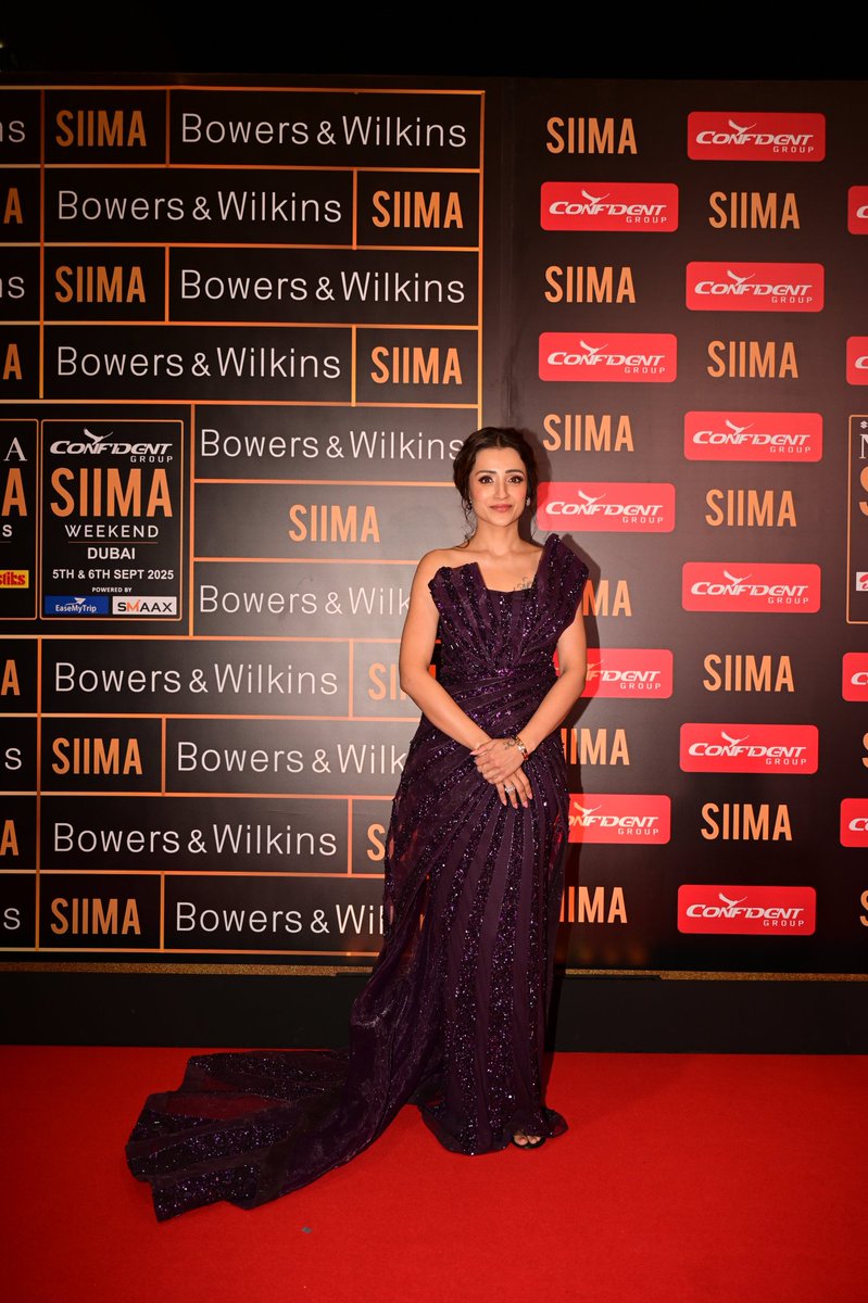 am_Migrade's tweet image. &quot;Good morning! ☀️✨
 Starting the day with elegance &amp;amp; grace, just like Trisha at #SIIMA ❤️ #QueenVibes&quot;

@trishaoffl #Trisha #SIIMA2025 #SIIMA