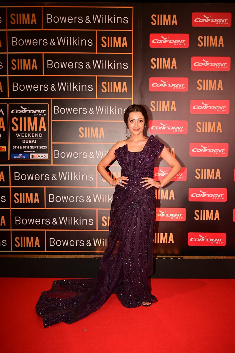 am_Migrade's tweet image. &quot;Good morning! ☀️✨
 Starting the day with elegance &amp;amp; grace, just like Trisha at #SIIMA ❤️ #QueenVibes&quot;

@trishaoffl #Trisha #SIIMA2025 #SIIMA