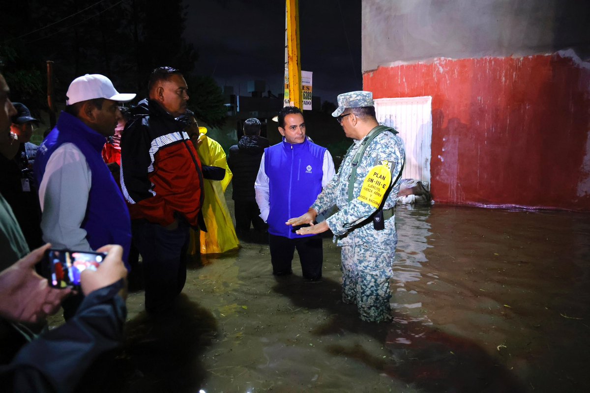 LaloSerranoZ's tweet image. #LaserInformativo
#Durango|| Durango responde con fuerza y solidaridad en la Colonia San Ángel: Toño Ochoa
• Actúan de inmediato tras contingencia
• Un duranguense nunca deja solo a otro duranguense: Toño Ochoa
• Refuerzan labores para cuidar la vida y el patrimonio de las…